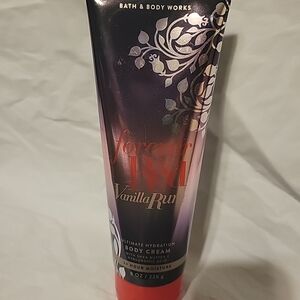 Bath & Body Works Forever Red Vanilla Rum Body Cream 8 Oz
